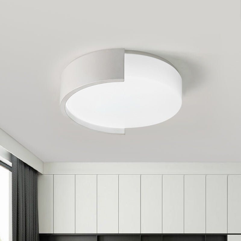 Nordic Circle Flush Mount Ceiling Light in White